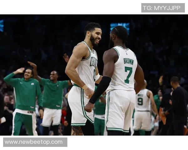 亚历山大万分里程碑塔图姆33+8 雷霆胜绿军