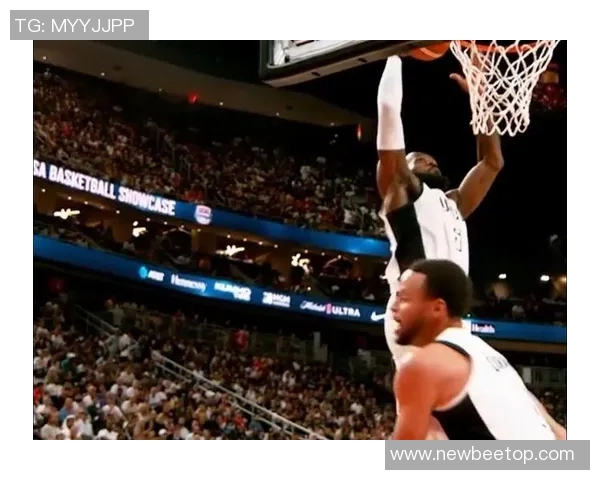 里夫斯高抛妙传 詹姆斯起飞空接暴扣