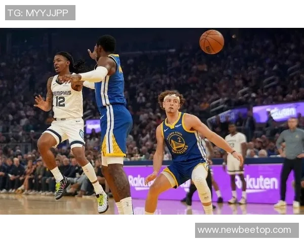 4人20+没库里,勇士赢球新模式,3人成增长点,一件事也确定了 4人20+没库里,勇士赢球新模式,3人成增长点,一件事也确定了