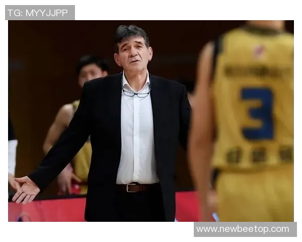 为何贝西洛维奇突然下课？媒曝已对球队失控，疑似遭球员逼宫